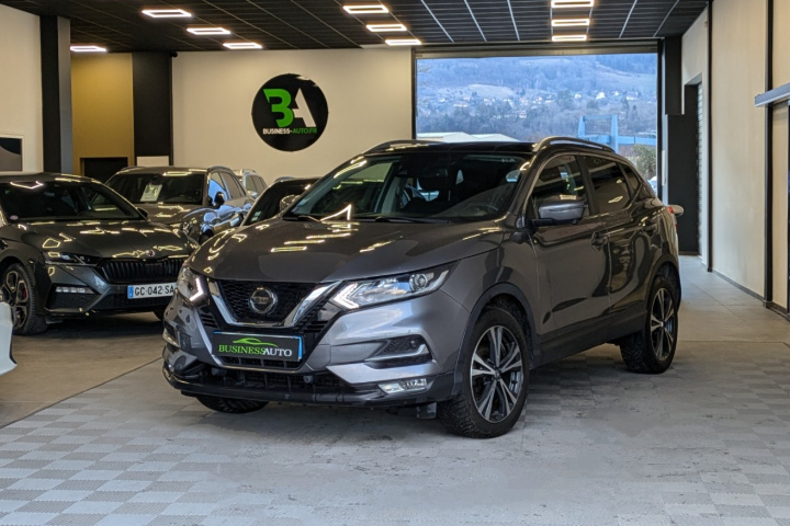 NISSAN QASHQAI 1.3 DIG-T 140 N-Connecta