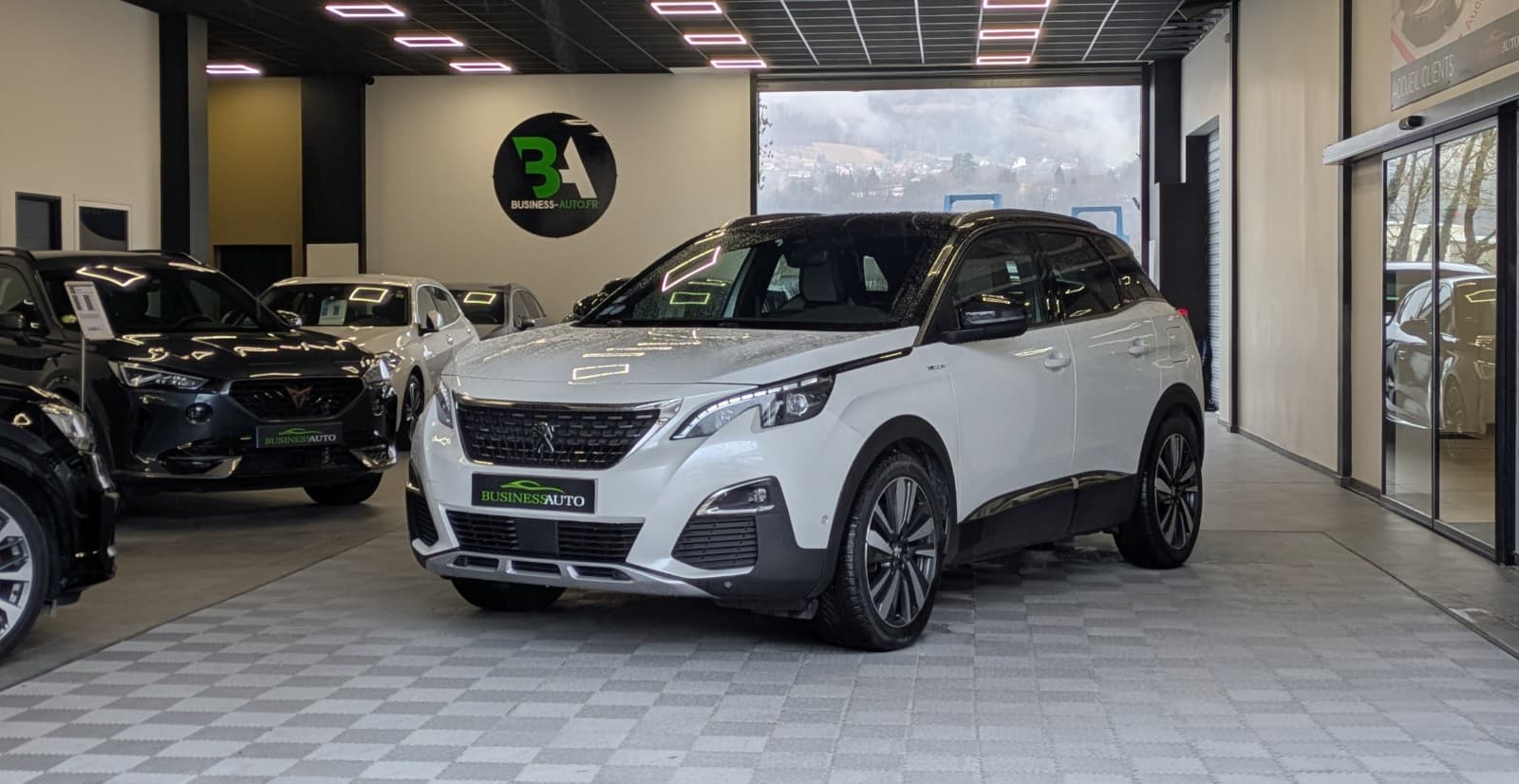 PEUGEOT 3008 Hybrid4 300cv e-EAT8 GT / GPS / Caméra de recul / CarPlay