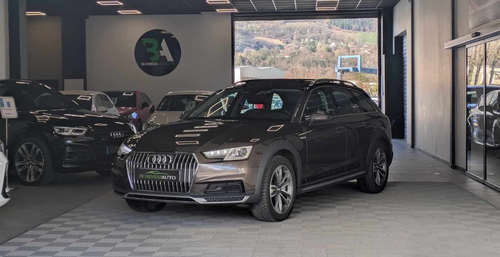AUDI A4 ALLROAD QUATTRO 2.0L TDI 190cv DPF S Tronic 7 Design / Caméra de recul / GPS / Drive Select / Bluetooth
