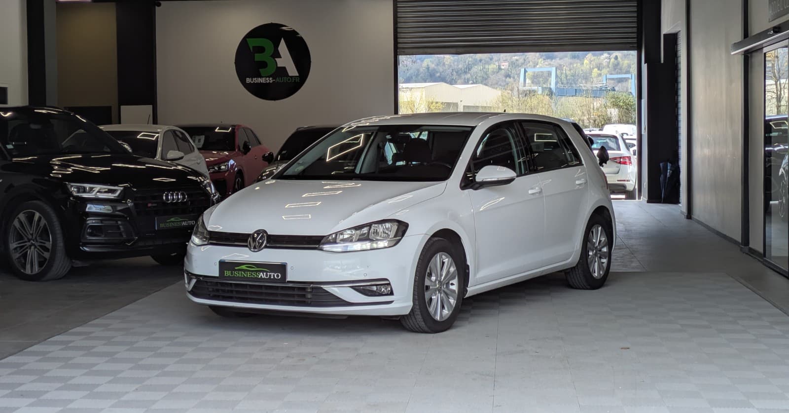 VOLKSWAGEN GOLF 2.0 TDI 150 ch BlueMotion Technology FAP DSG7 Confortline / GPS / Carplay / Aide au stationnement