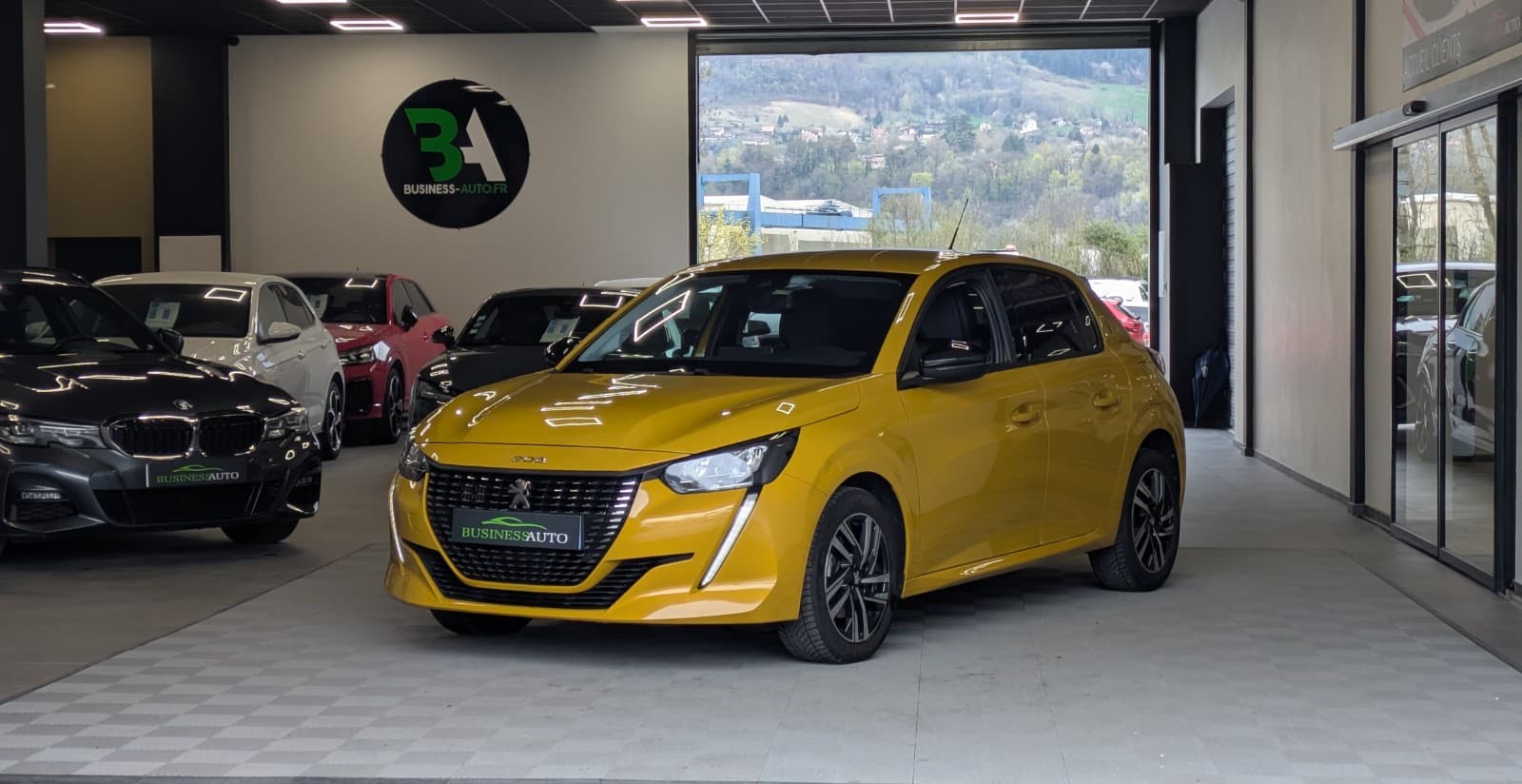 PEUGEOT 208 1.2 PT 100cv S&S BVM6 Allure / GPS / Carplay / Caméra de recul