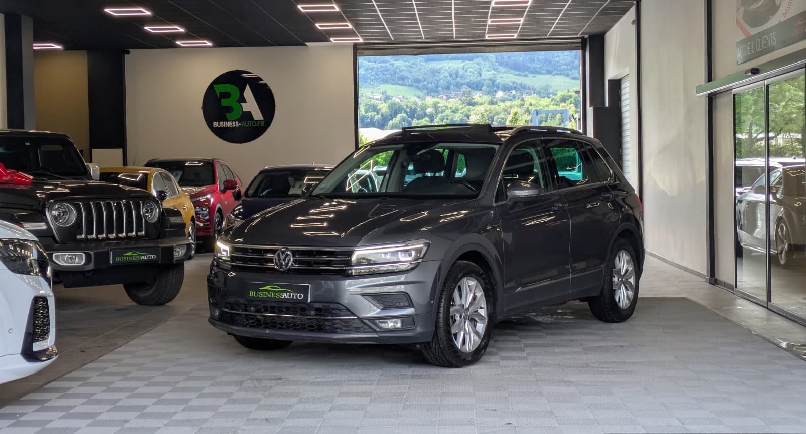 VOLKSWAGEN TIGUAN 2.0 TDI 150cv DSG7 Carat / GPS / Toit Ouvrant / Caméra de recul / CarPlay