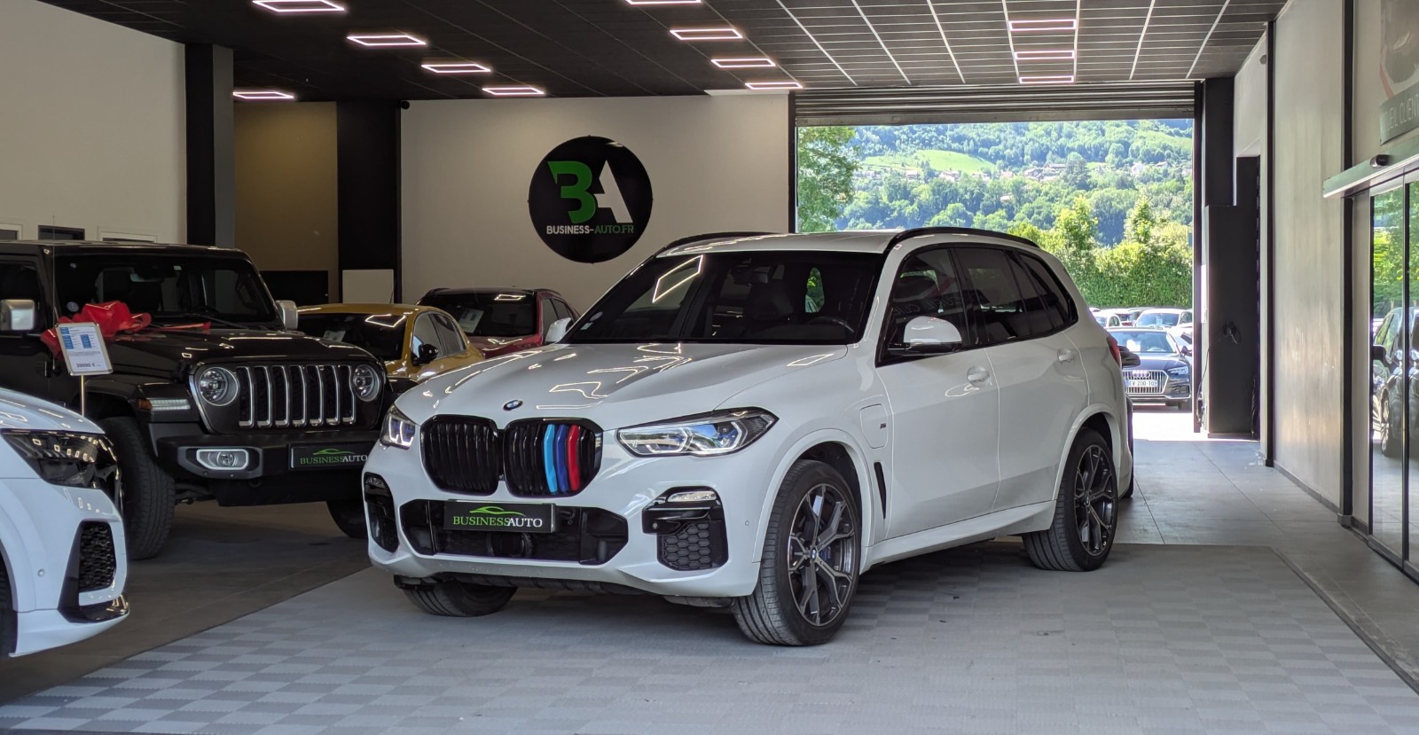 BMW X5 G05 xDrive 45e 394cv BVA8 M Sport / Affichage Tete Haute / Camera 360 / Volant Chauffant / Harman Kardon