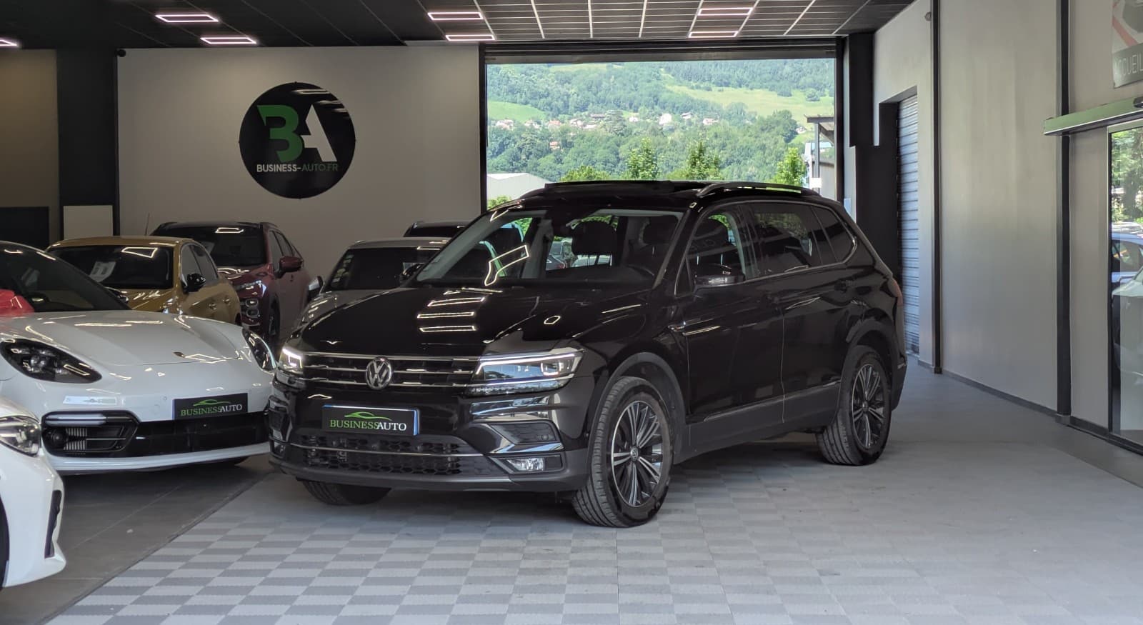 VOLKSWAGEN TIGUAN ALLSPACE 2.0 TDI 150cv DSG7 4Motion Carat / Toit Ouvrant / GPS / Caméra de recul / Select Drive / CarPlay