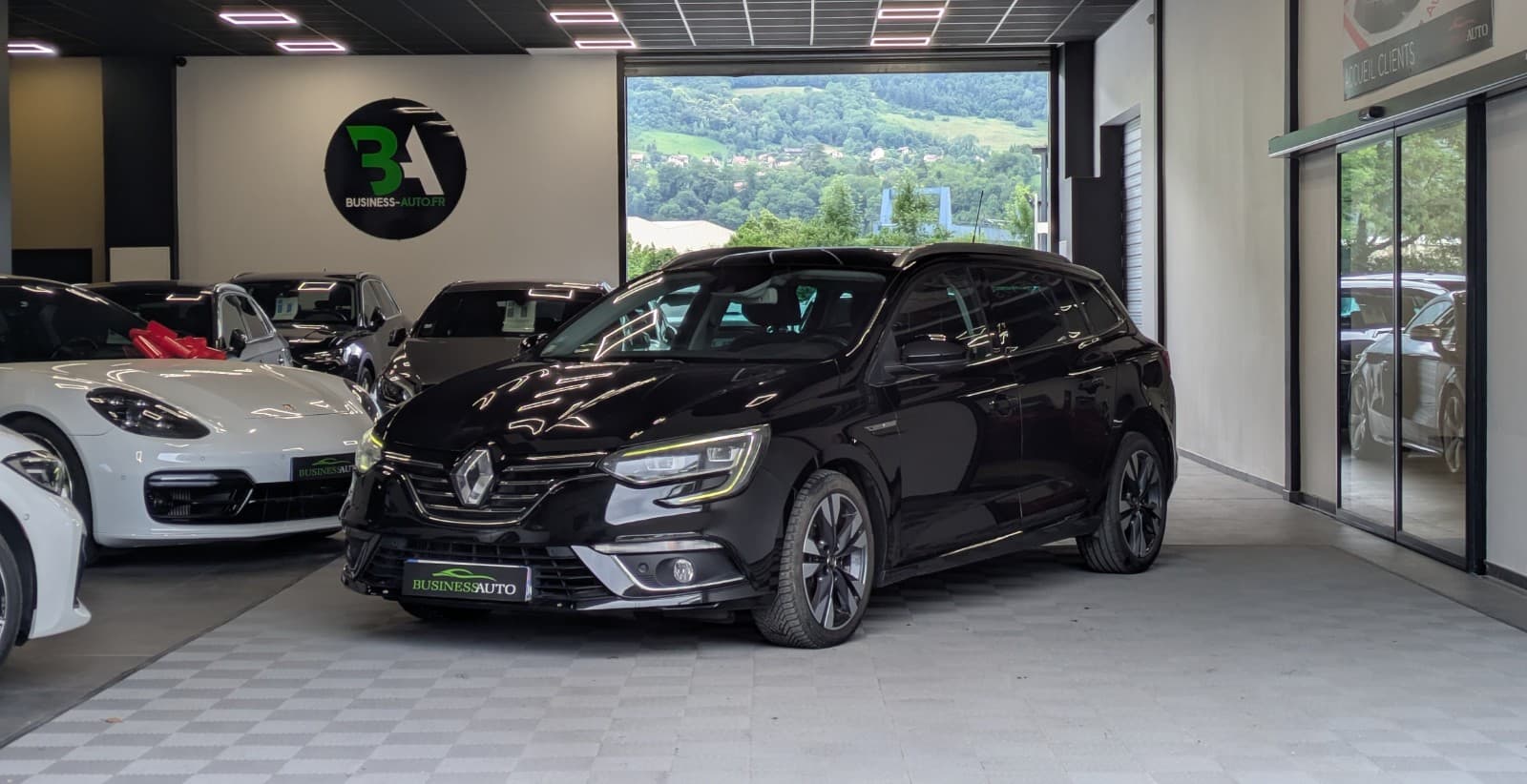 RENAULT MEGANE IV ESTATE dCi 130 Energy Intens
