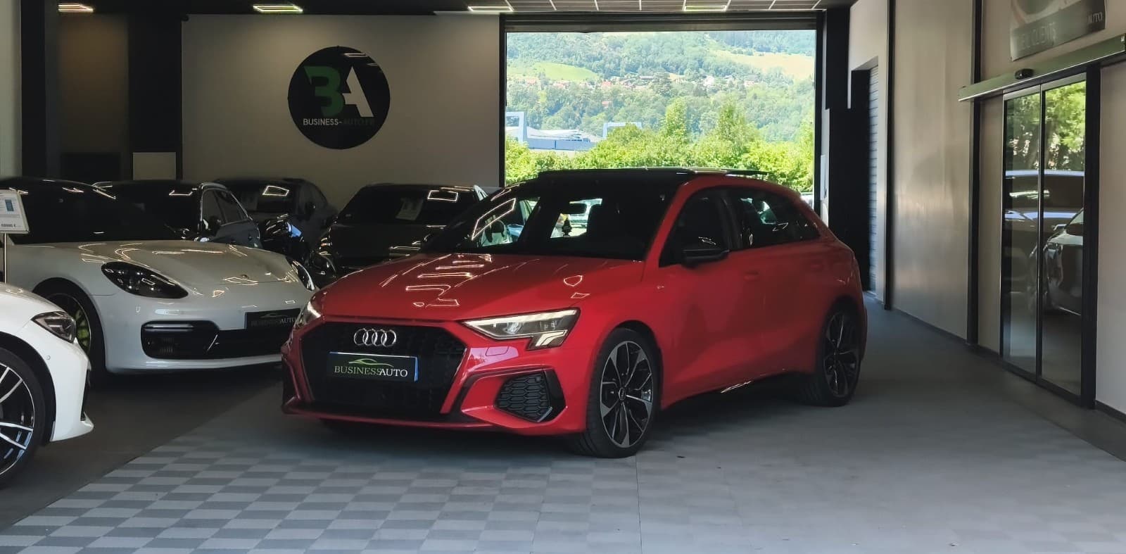 AUDI A3 SPORTBACK 35 TDI 150cv S tronic 7 S Line / Toit Ouvrant / CarPlay / Camera / Drive Select