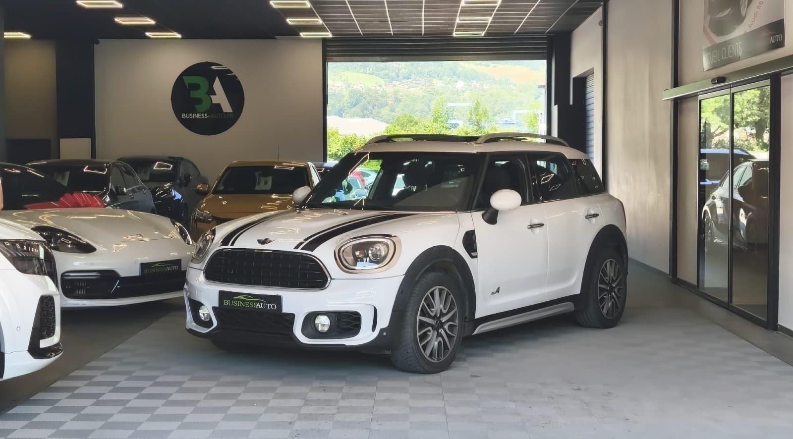 MINI COUNTRYMAN F60 136cv ALL4 BVA8 John Cooper Works / Toit Ouvrant / GPS / Affichage Tete Haute / Camera
