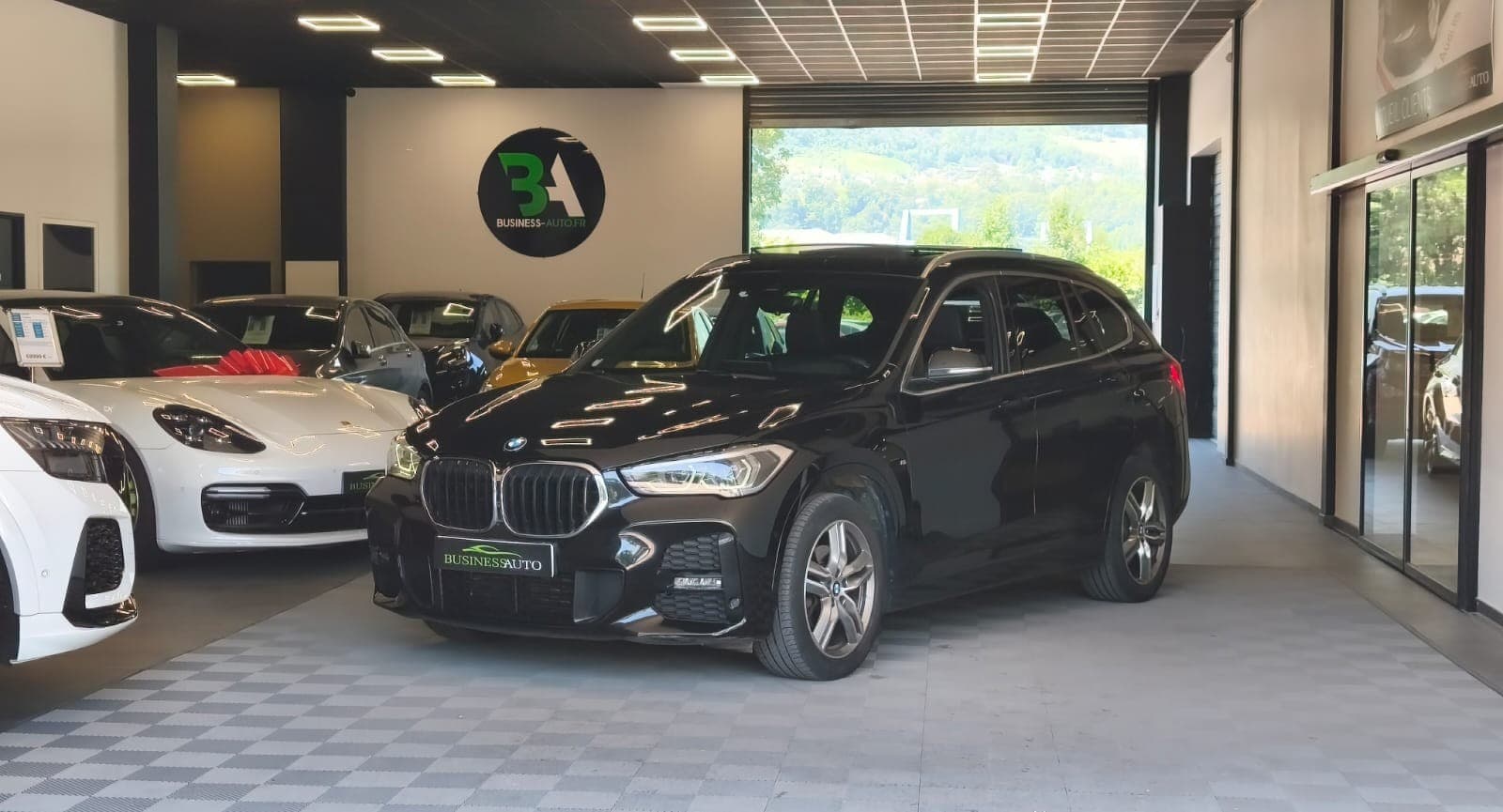 BMW X1 F48 LCI xDrive 18d 150cv BVA8 M Sport / Toit Ouvrant / CarPlay / Camera / Affichage Tete Haute