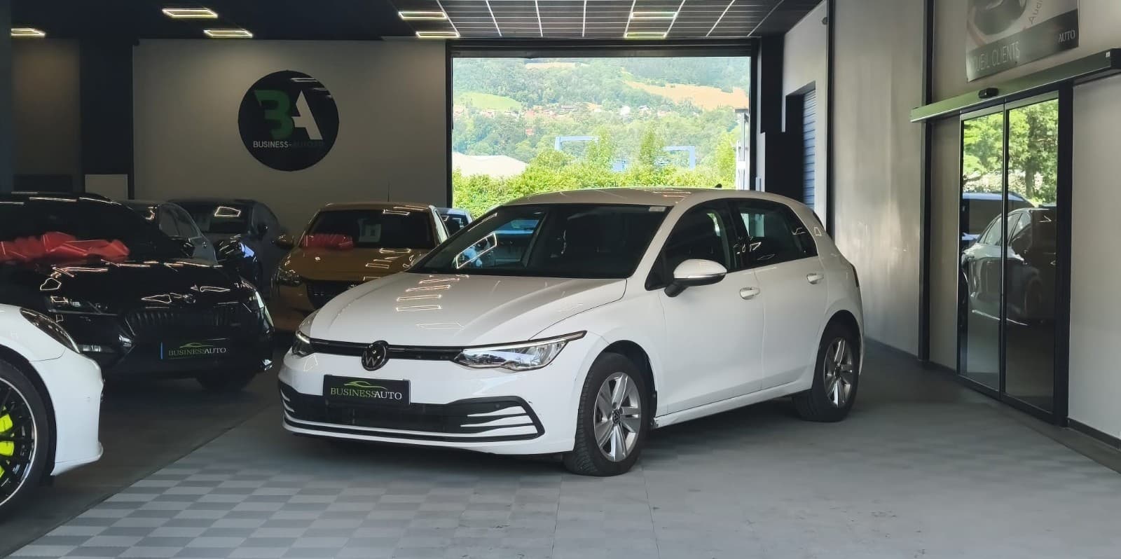 VOLKSWAGEN GOLF 2.0 TDI SCR 116cv DSG7 Life Business / CarPlay / GPS / Caméra / TVA