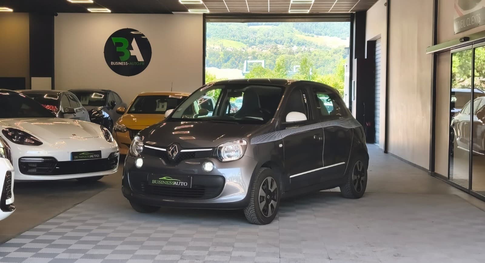 RENAULT TWINGO III 1.0 SCe 70cv Limited 2017 EDC Crit'Air 1 Boite automatique