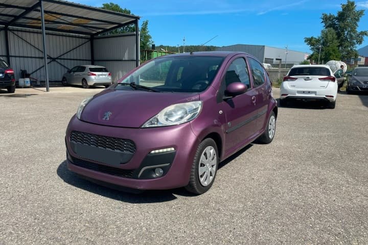 PEUGEOT 107 1.0e 12V 68ch BLUE LION Envy Nav
