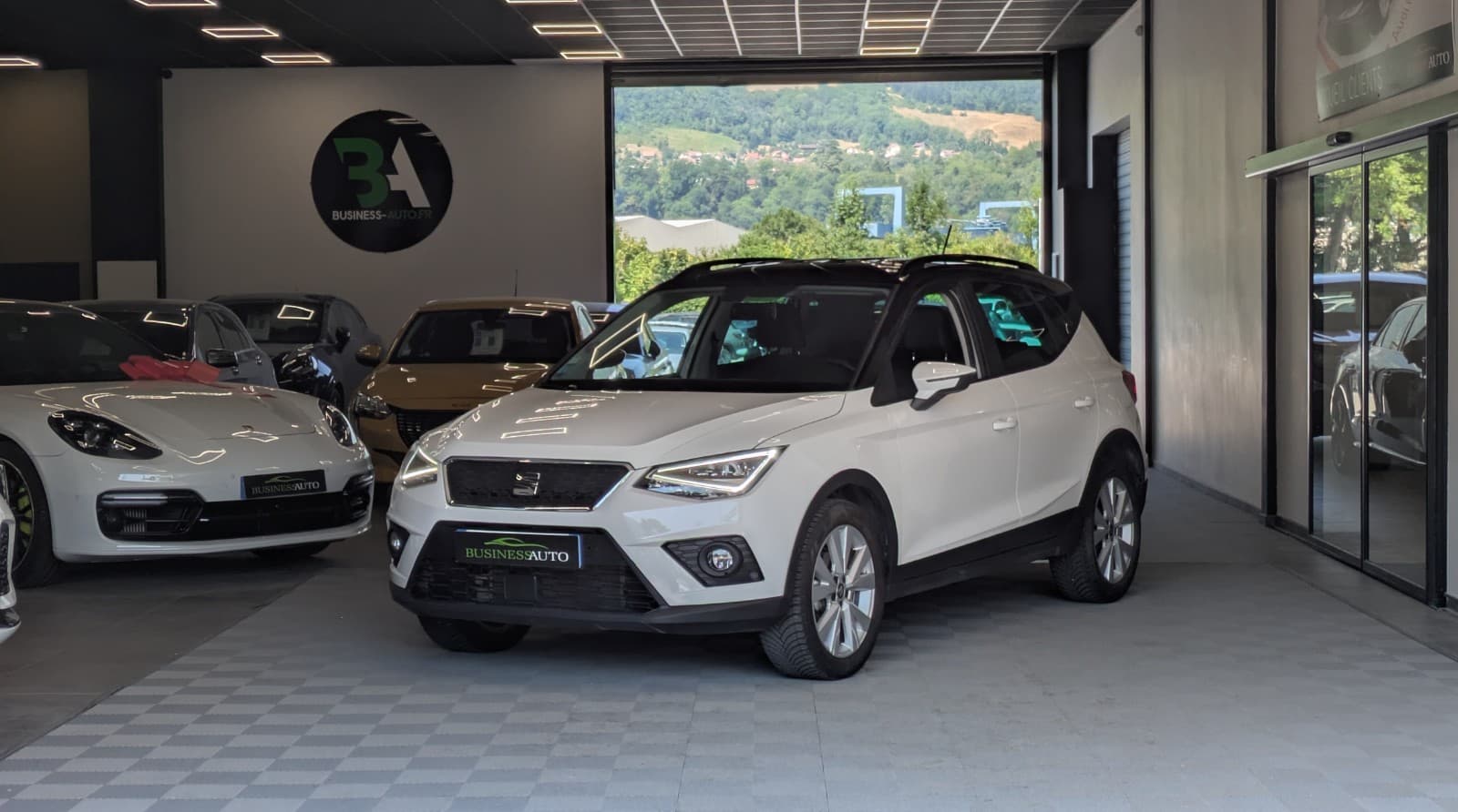 SEAT ARONA 1.0 TSI 95cv BVM5 Xcellence / GPS / CarPlay / Camera