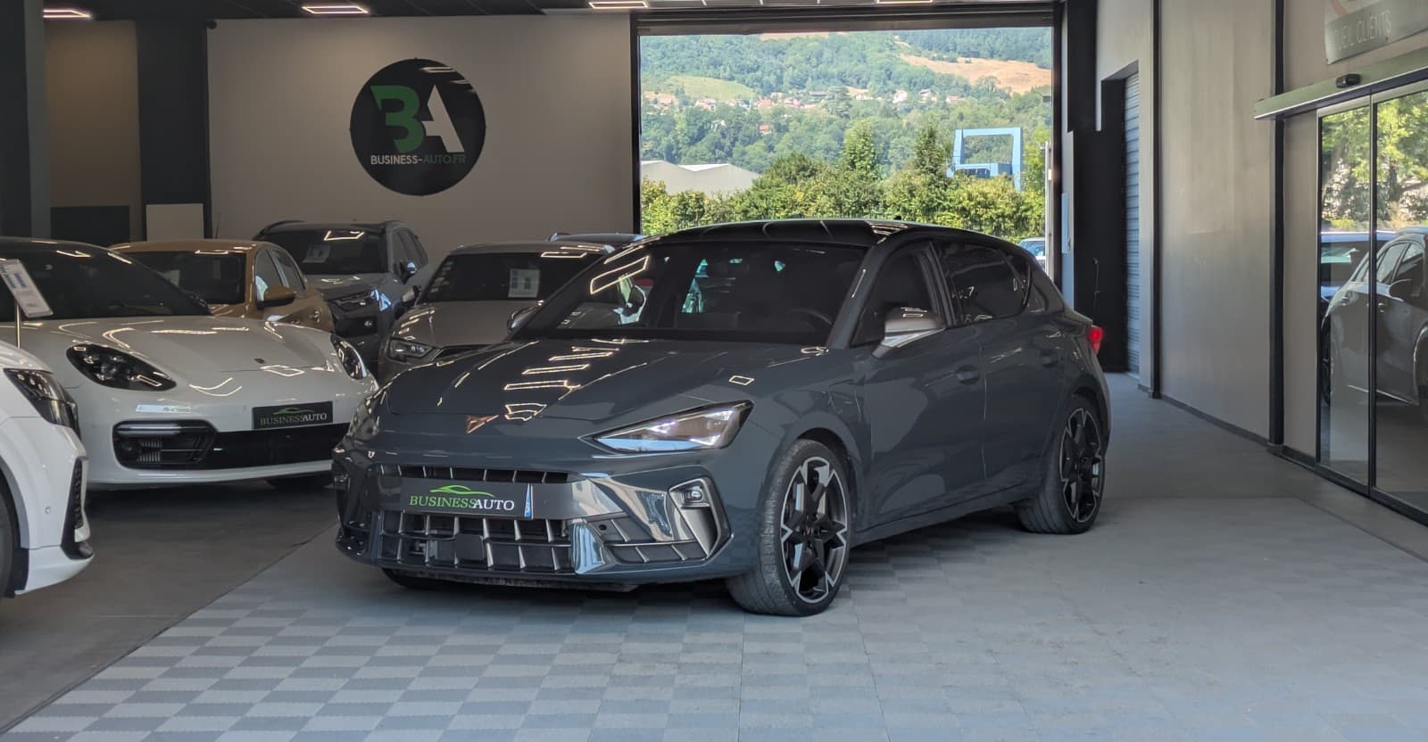 CUPRA LEON 1.5 E-HYBRID 272cv DSG6 VZ / CarPlay / Camera / Cupra Mode / Volant Chauffant