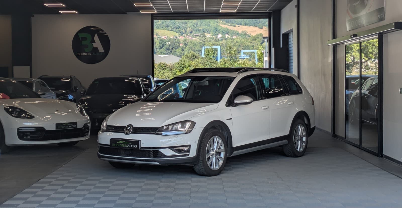 VOLKSWAGEN GOLF SW 2.0 TDI 184cv DSG6 4Motion Alltrack / Toit Ouvrant / GPS / Camera