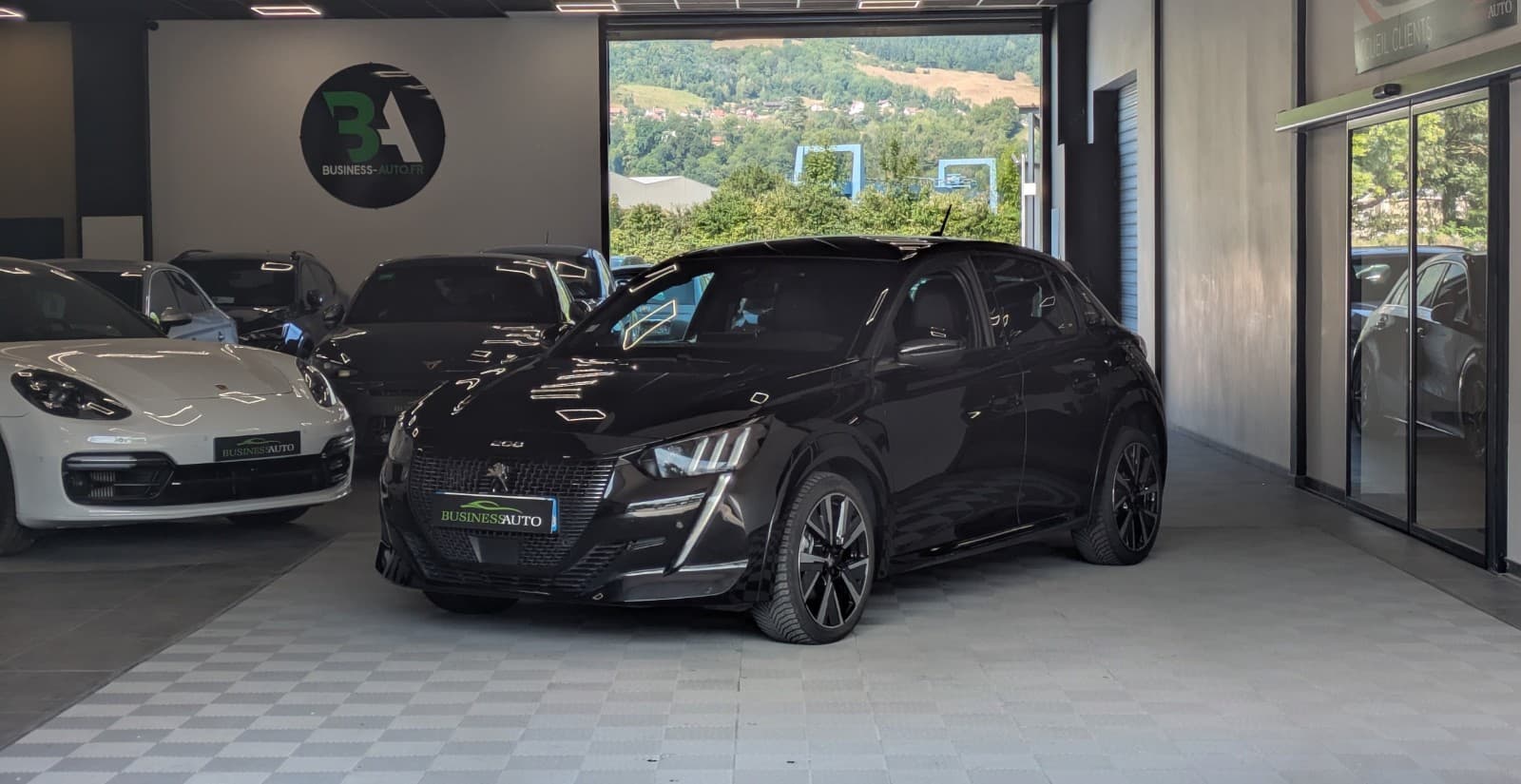 PEUGEOT 208 100cv S&S BVM6 GT Line / Phase 2 / Cockpit 3D / GPS / CarPlay / Camera