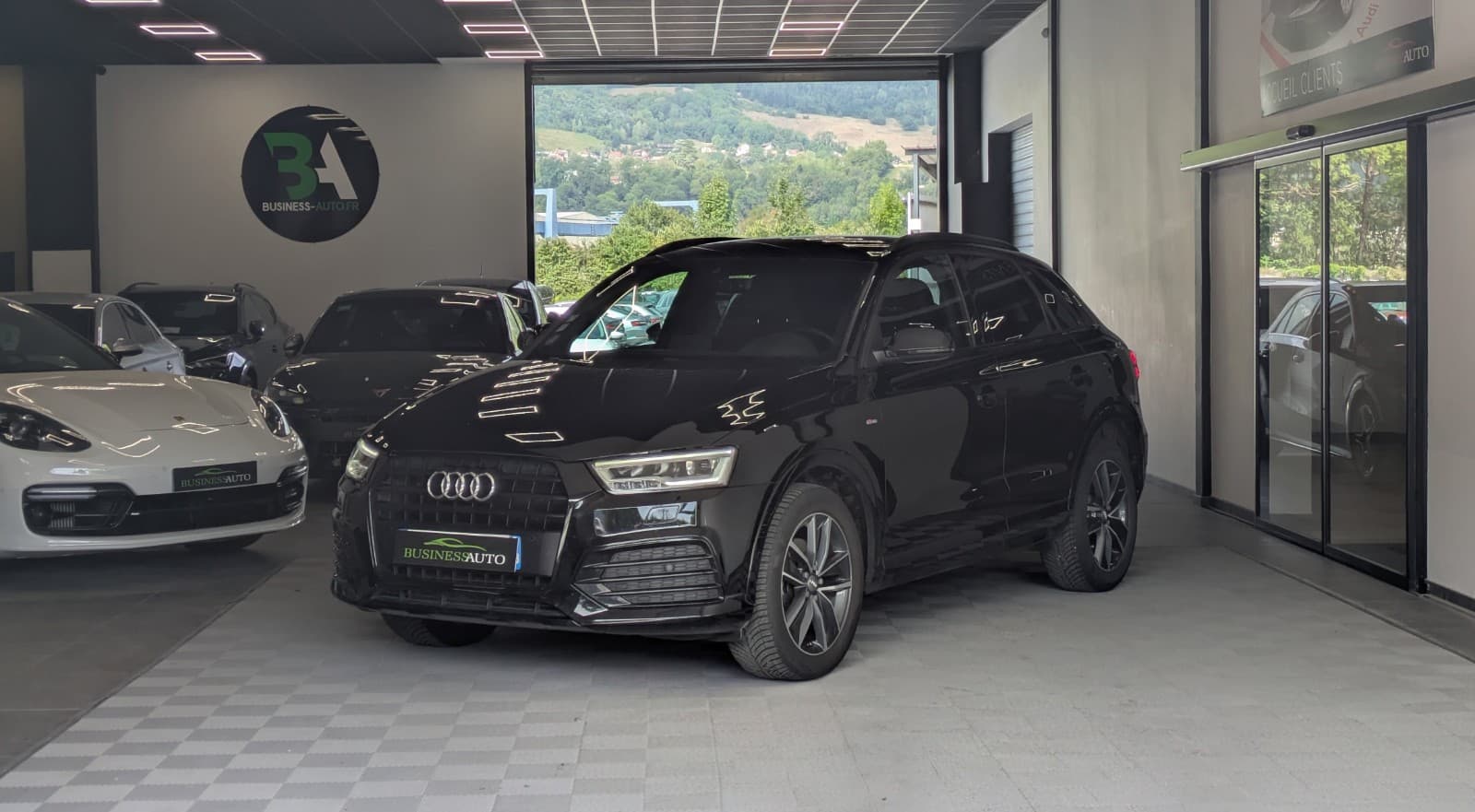 AUDI Q3 1.4 TFSI 150cv S tronic 6 S line / GPS / Camera / Drive Select