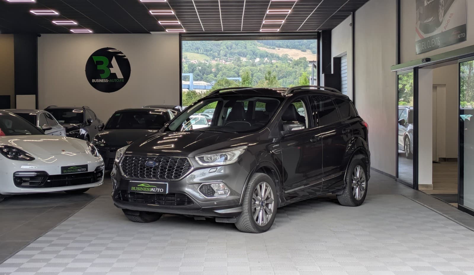 FORD KUGA 1.5 Flexifuel-E85 150cv Vignale / Attelage / GPS / Camera / Audio Sony