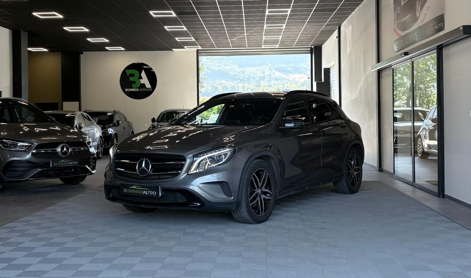 MERCEDES CLASSE GLA 250 4-Matic 211cv Sensation 7-G DCT / Camera / GPS / Crit'Air 1