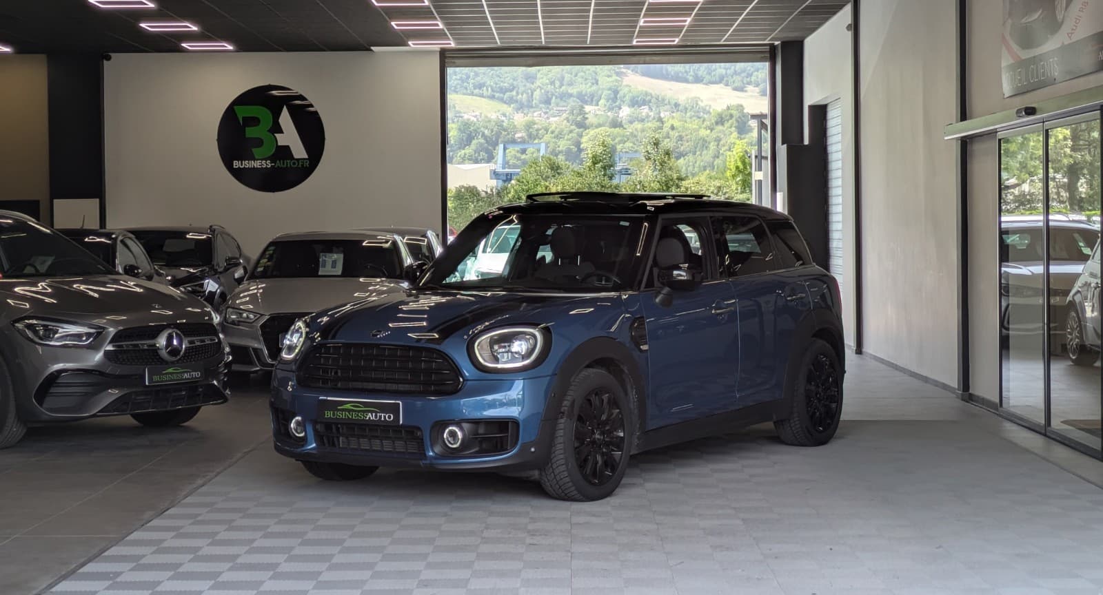 MINI COUNTRYMAN F60 136 ch Cooper Longstone