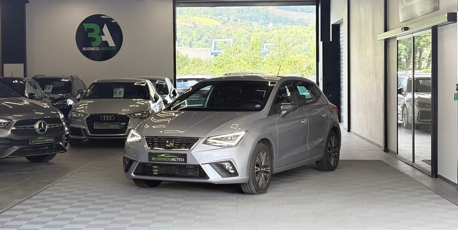 SEAT IBIZA 1.0 EcoTSI 95cv BVM5 Xcellence / GPS / CarPlay / Crit'Air 1