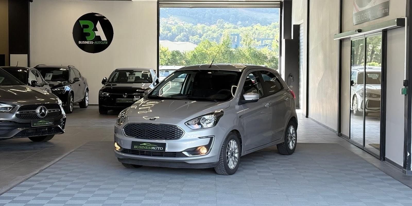 FORD KA+ 1.2 85cv S&S Ultimate / Ecran Tactile / Bluetooth / 5 Portes