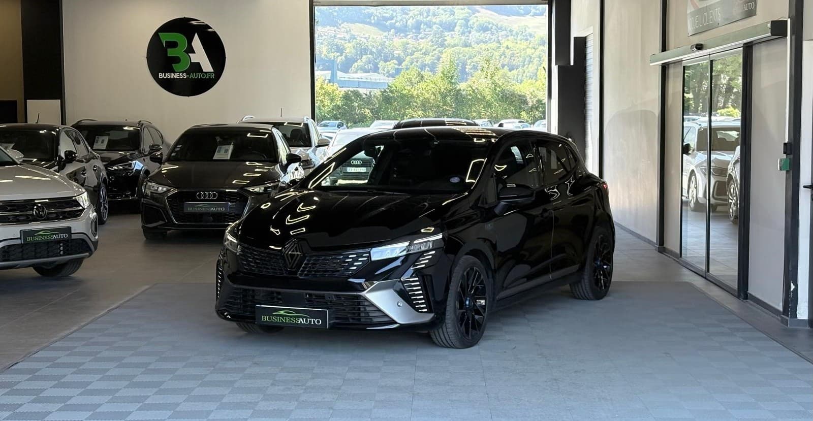 RENAULT CLIO V NOUVELLE E-Tech full hybrid 145cv Esprit Alpine / CarPlay / Full Black / Camera / GPS