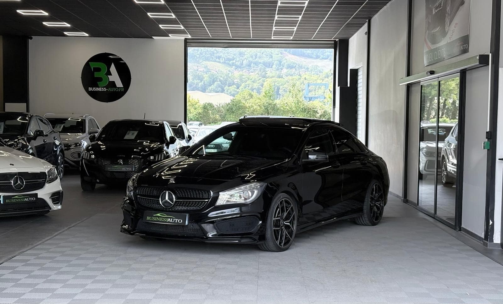MERCEDES CLASSE CLA 200 156cv Fascination 7-G DCT / Pack AMG / Toit Ouvrant / CarPlay
