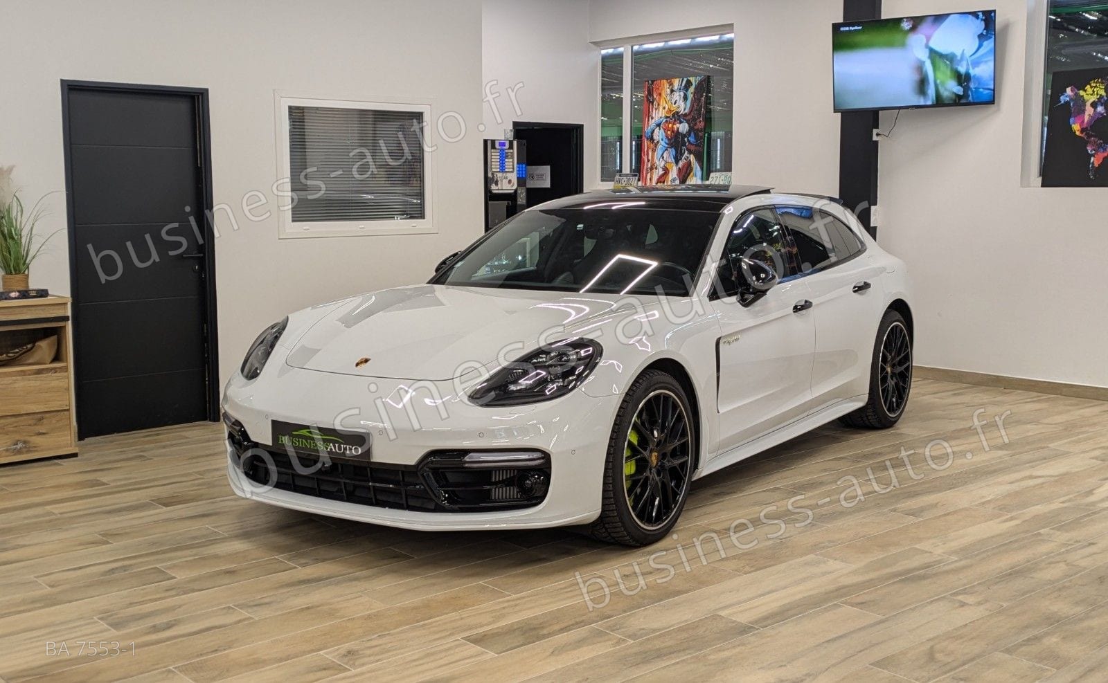PORSCHE PANAMERA Turbo S 4.0 V8 680cv PDK Hybrid Sport Turismo / Blanc Carrara / 53000€ d'options