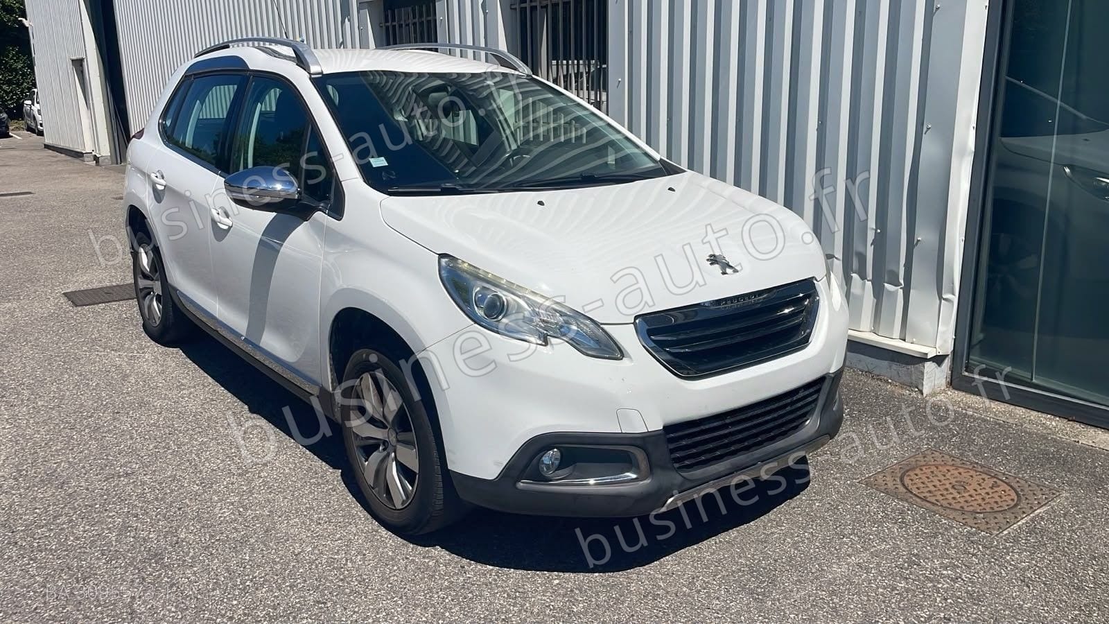 PEUGEOT 2008 1.6 e-HDi 115ch FAP BVM6 Allure