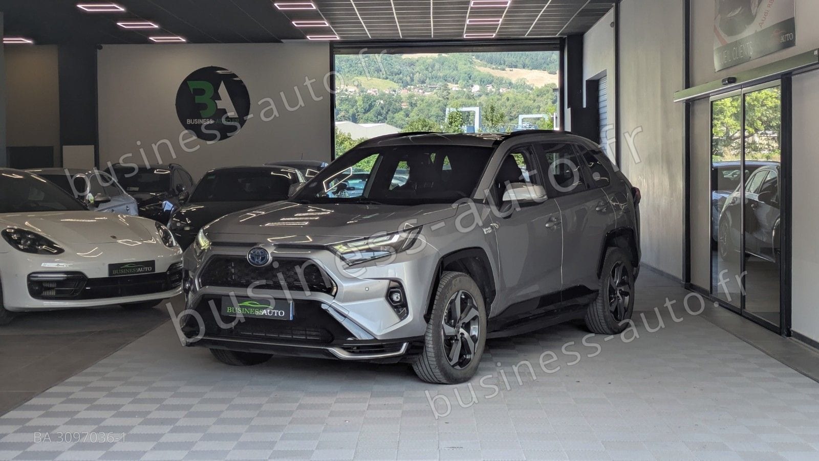 TOYOTA RAV4 HYBRIDE RECHARGEABLE MY22 2.5 306cv AWD-i Design / TRAIL / Camera / Sèiges Chauffant / GPS
