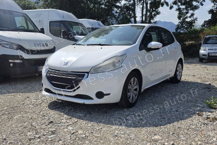 PEUGEOT 208 1.4 HDi 68ch BVM5 Active Vente à Pro de l'Auto